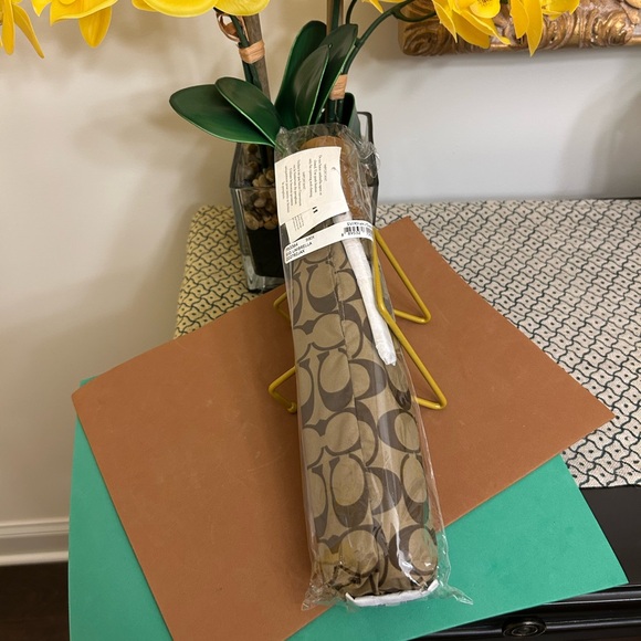 NWT COACH Designer Umbrella - Unisex - Picture 6 of 8